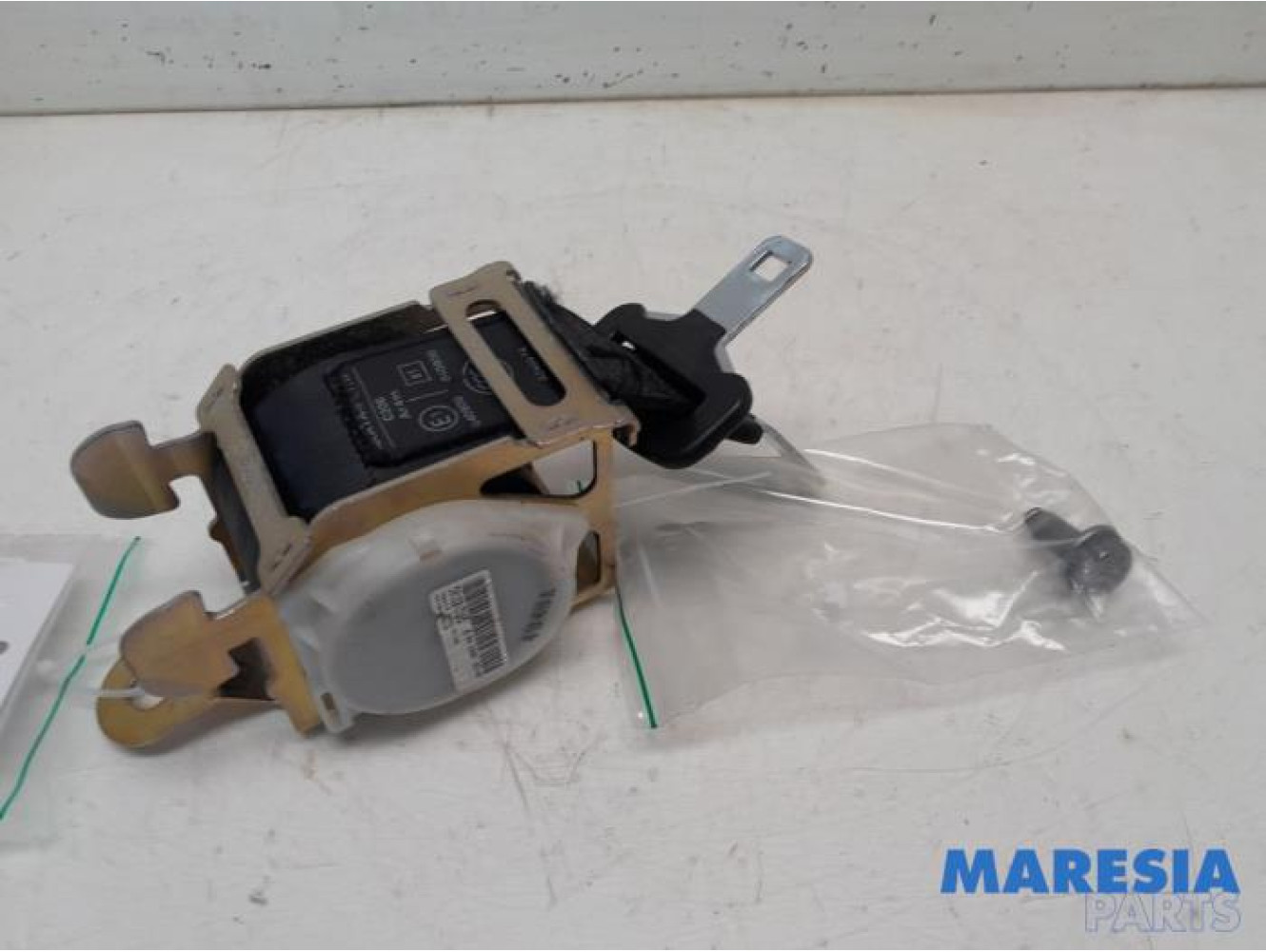 Peugeot - Partner - Rear seatbelt, centre