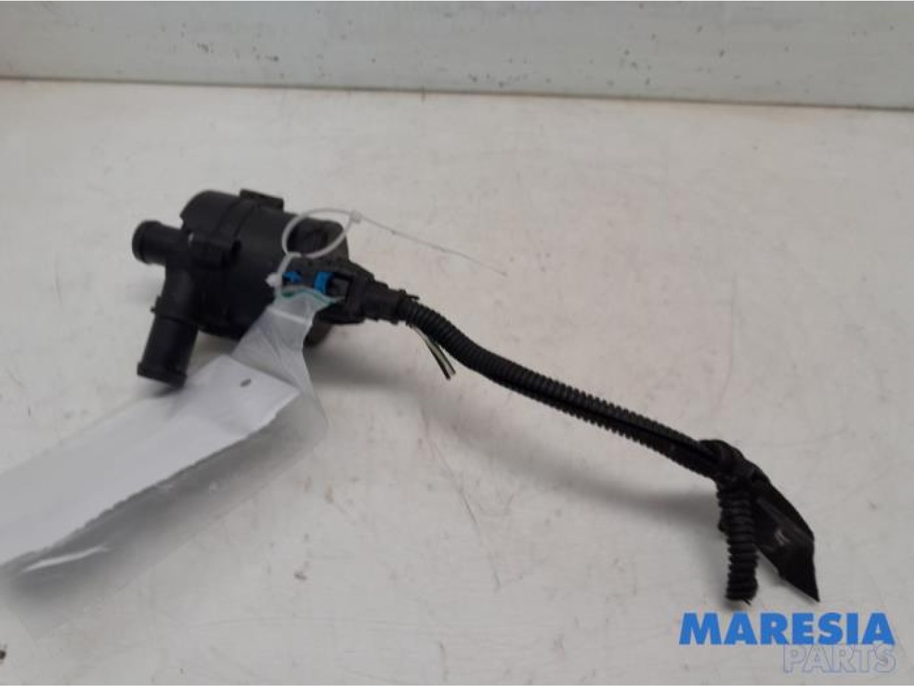 Renault - Master - Additional water pump