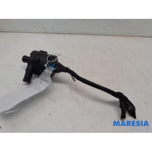 Renault - Master - Additional water pump