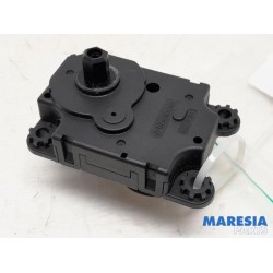 Renault - Master - Heater valve motor