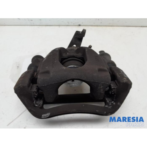 Renault - Master - Rear brake calliper, right