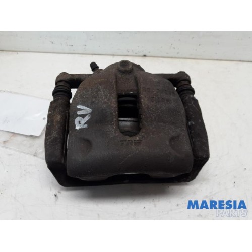 Renault - Kangoo - Front brake calliper, right