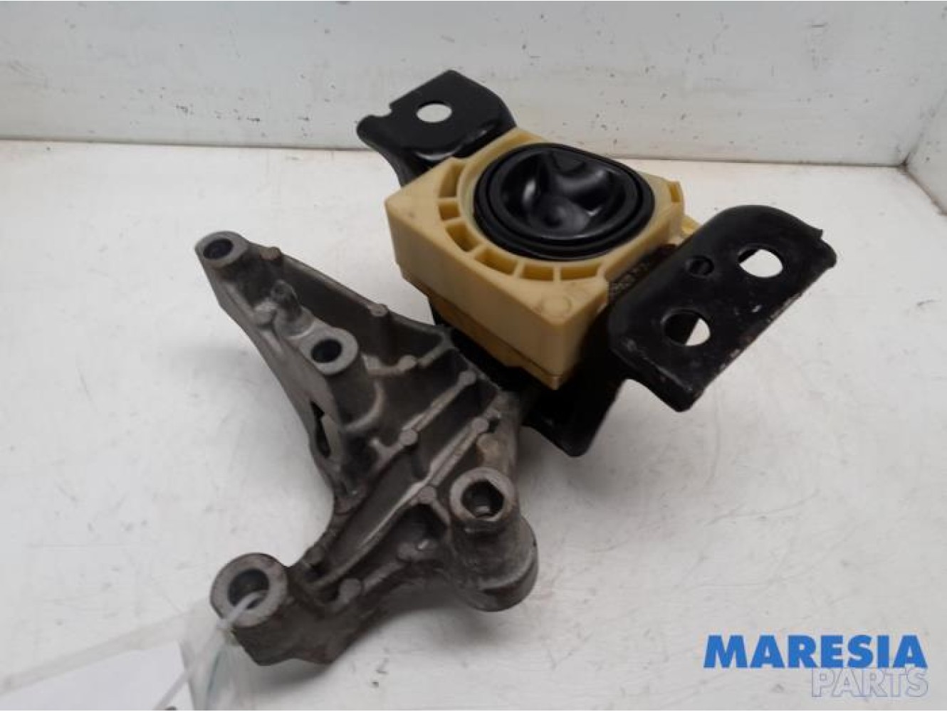 Renault - Kangoo - Engine mount