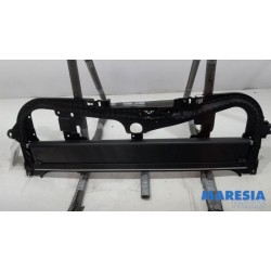 Peugeot - 3008 - Sliding headliner mechanism