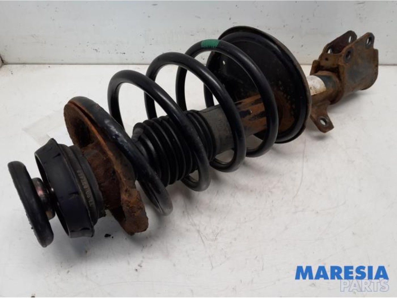 Renault - Twingo - Front shock absorber rod, left