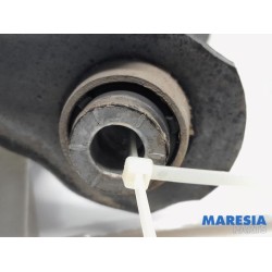 Renault - Kangoo - Front lower wishbone, right