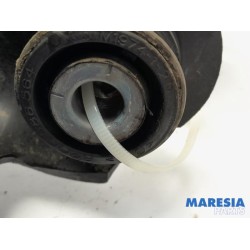 Renault - Kangoo - Front lower wishbone, left