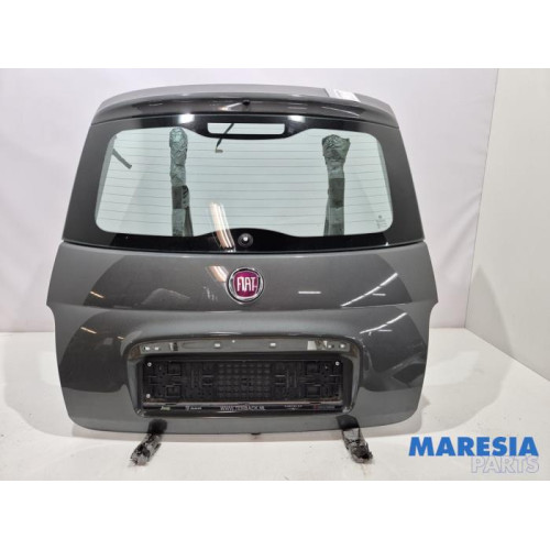 Fiat - 500 - Tailgate