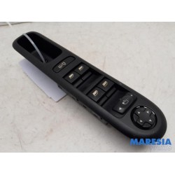 Peugeot - 3008 - Multi-functional window switch