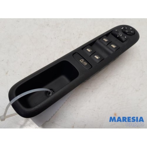 Peugeot - 3008 - Multi-functional window switch