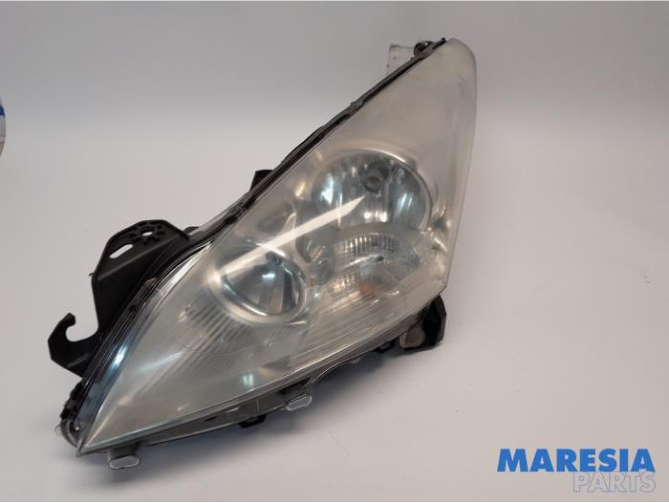 Peugeot - 5008 - Koplamp links