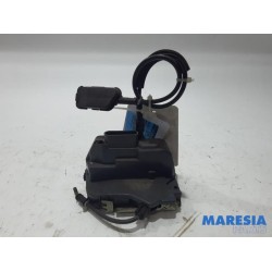 Renault - Megane - Rear door mechanism 4-door, right