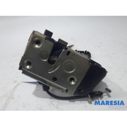 Renault - Megane - Rear door mechanism 4-door, right