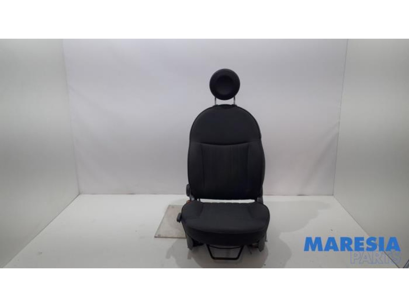 Fiat - 500 - Seat, left