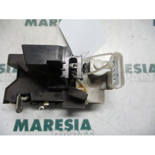 Fiat - Doblo - Door lock mechanism 2-door, right