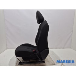 Peugeot - 308 - Seat, right