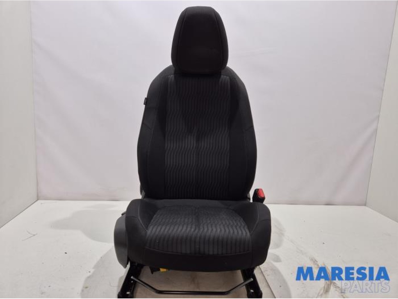 Peugeot - 308 - Seat, right