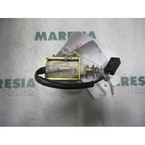 Alfa Romeo - GTV - Tailgate lock mechanism