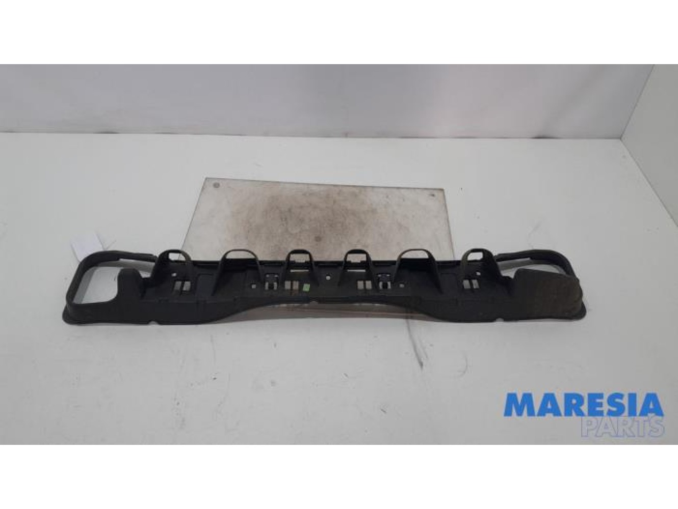 Peugeot - 208 - Bumperframe achter