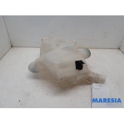 Peugeot - Partner - Front windscreen washer reservoir