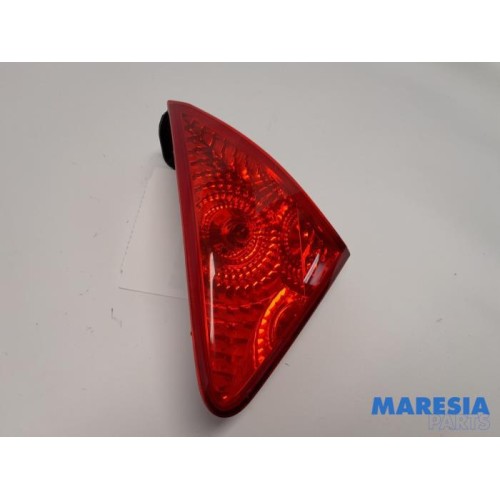 Peugeot - 3008 - Taillight, right