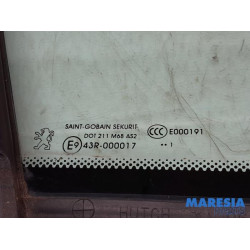 Peugeot - 3008 - Dreieckfenster rechts vorne