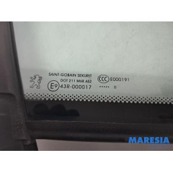 Peugeot - 3008 - Dreieckfenster rechts vorne