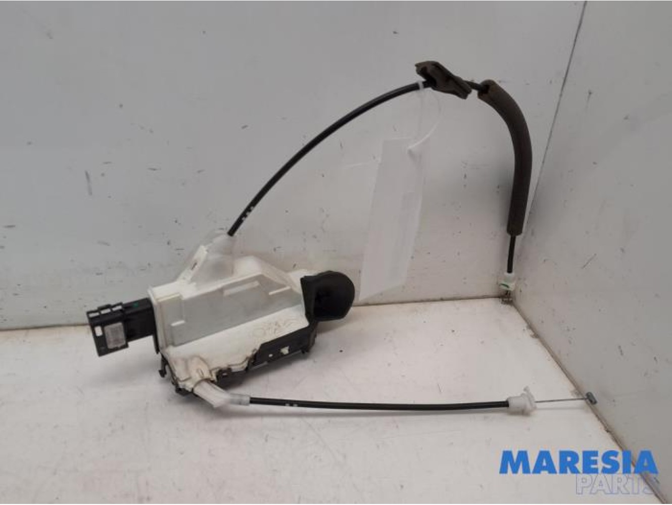 Peugeot - 3008 - Door lock mechanism 4-door, front left