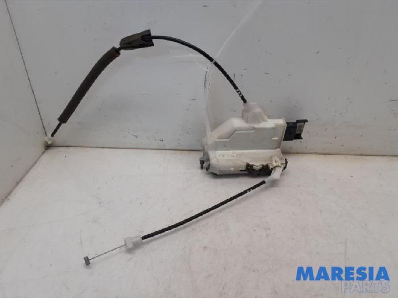 Peugeot - 3008 - Front door lock mechanism 4-door, right