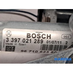 Peugeot - 3008 - Front wiper motor