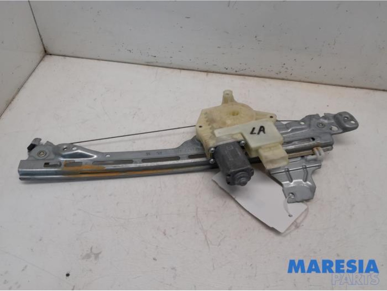 Peugeot - 308 - Rear door window mechanism 4-door, left