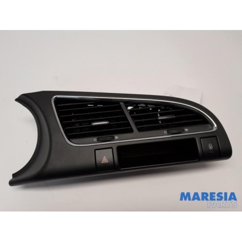 Peugeot - 3008 - Dashboard vent
