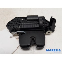 Peugeot - 3008 - Tailgate lock mechanism