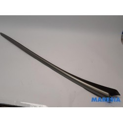 Peugeot - 3008 - Frontscreen frame