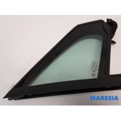 Peugeot - 208 - Quarter light, front right