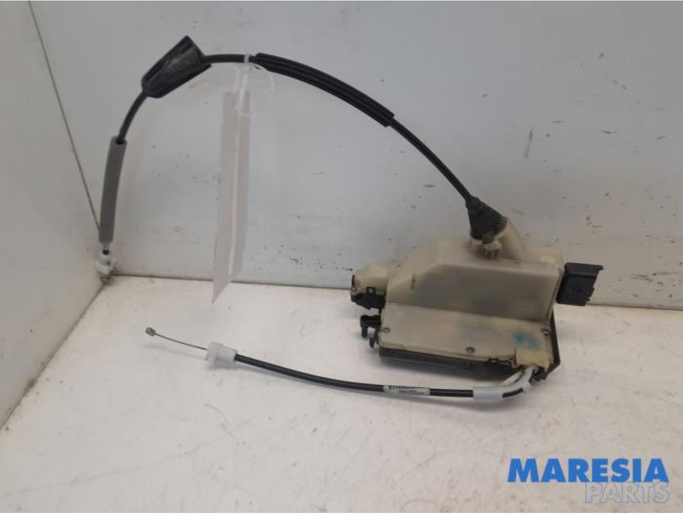 Peugeot - 208 - Rear door mechanism 4-door, right