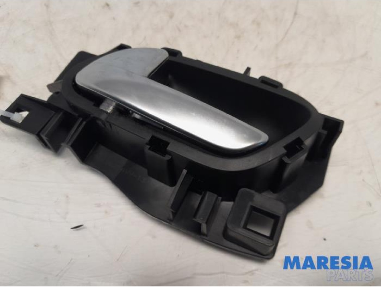Peugeot - 208 - Rear door handle 4-door, left