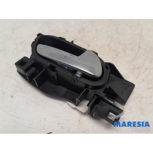 Peugeot - 208 - Front door handle 4-door, right