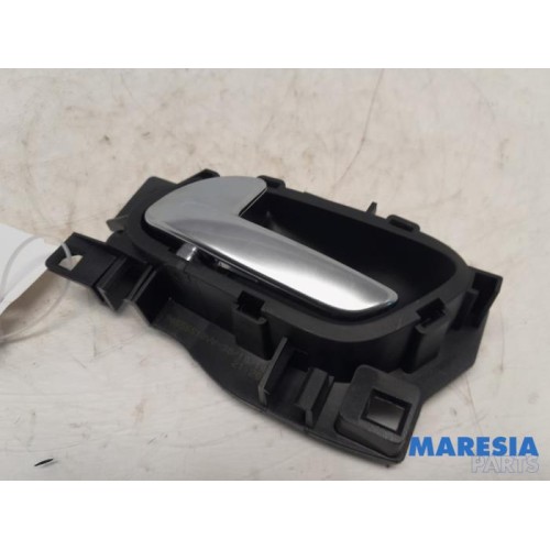 Peugeot - 208 - Door handle 4-door, front left