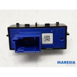 Peugeot - 208 - ESP switch