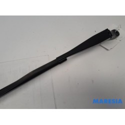 Peugeot - 208 - Front wiper arm