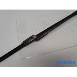 Peugeot - 208 - Front wiper arm