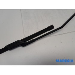 Peugeot - 208 - Front wiper arm