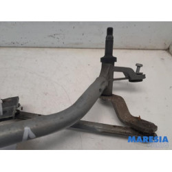 Peugeot - 208 - Wiper mechanism