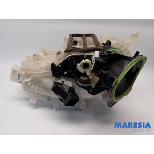 Peugeot - 208 - Heater housing