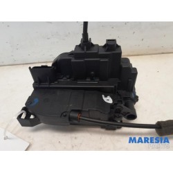 Renault - Kangoo - Minibus/van rear door lock mechanism