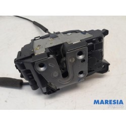 Renault - Kangoo - Minibus/van rear door lock mechanism