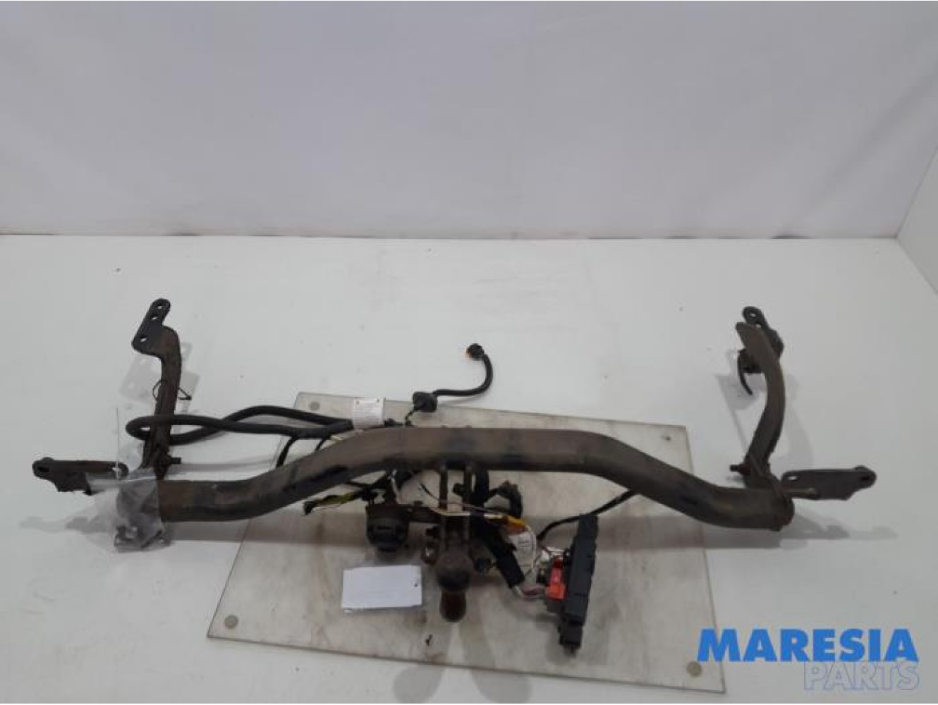 Citroen - C4 Grand Picasso - Towbar