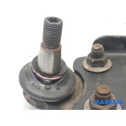 Peugeot - 308 - Querlenker unten rechts vorne