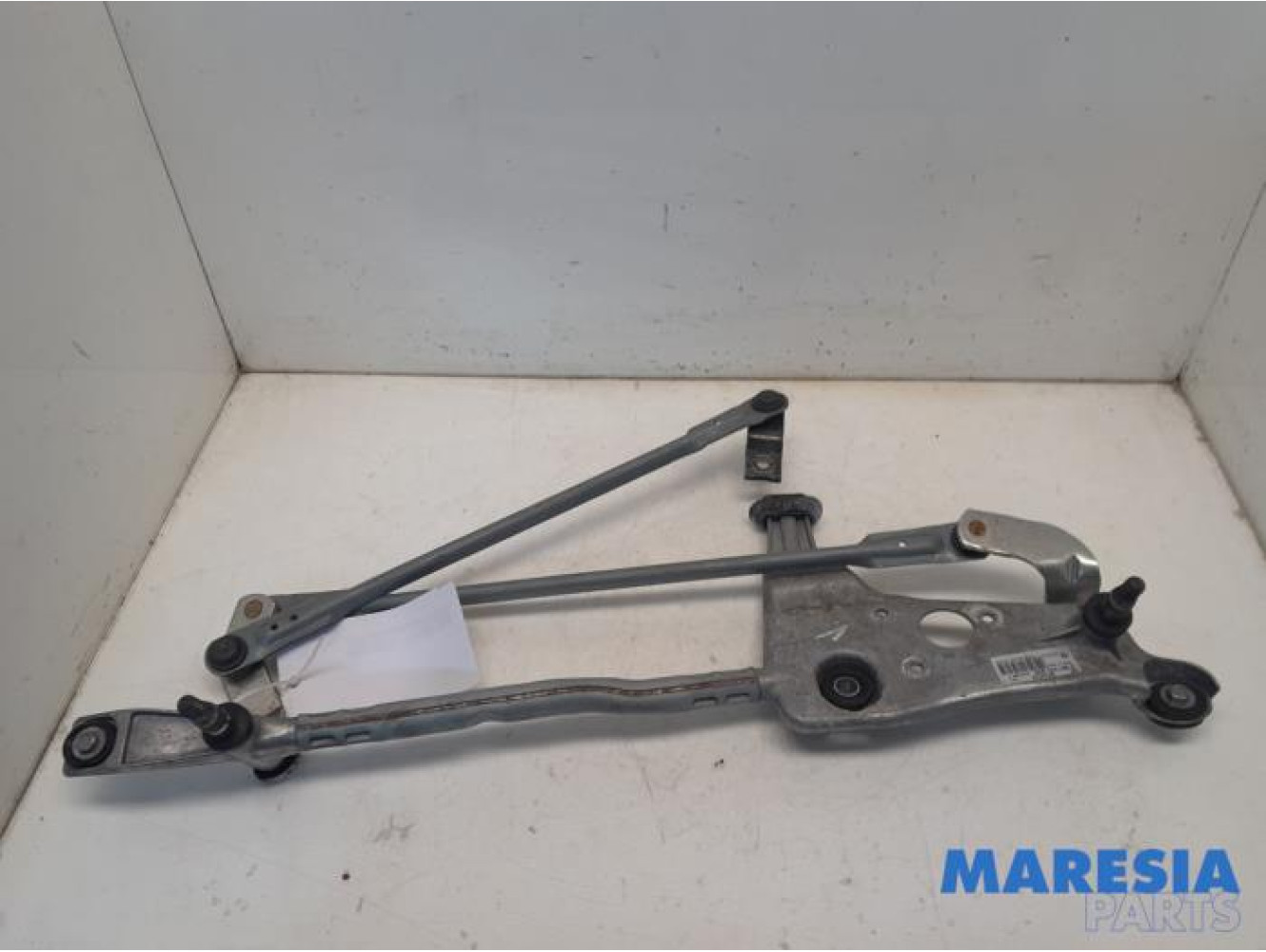 Peugeot - 308 - Wiper mechanism